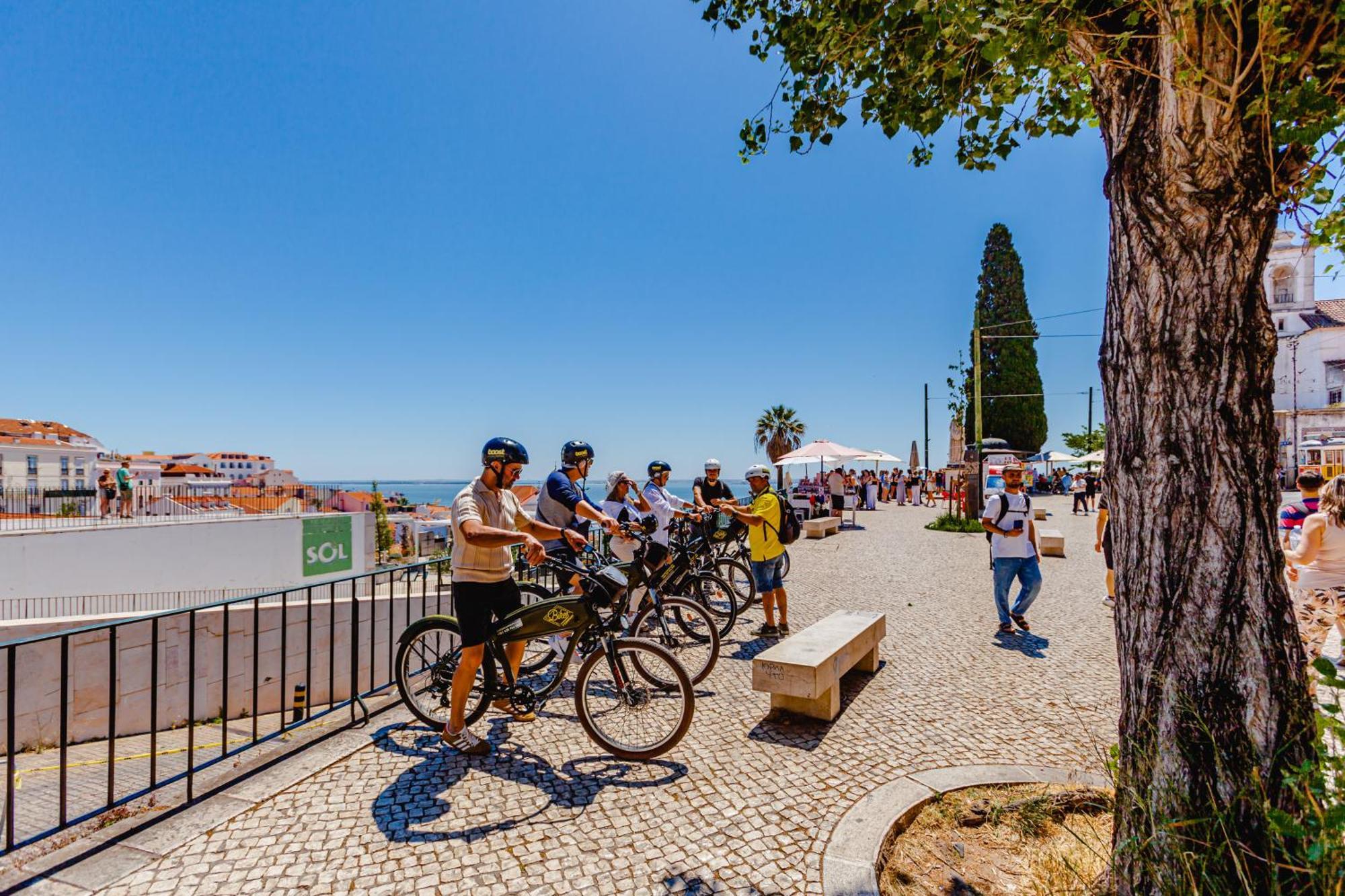 Visit Lisbon4Fun - Alfama Apartman Kültér fotó