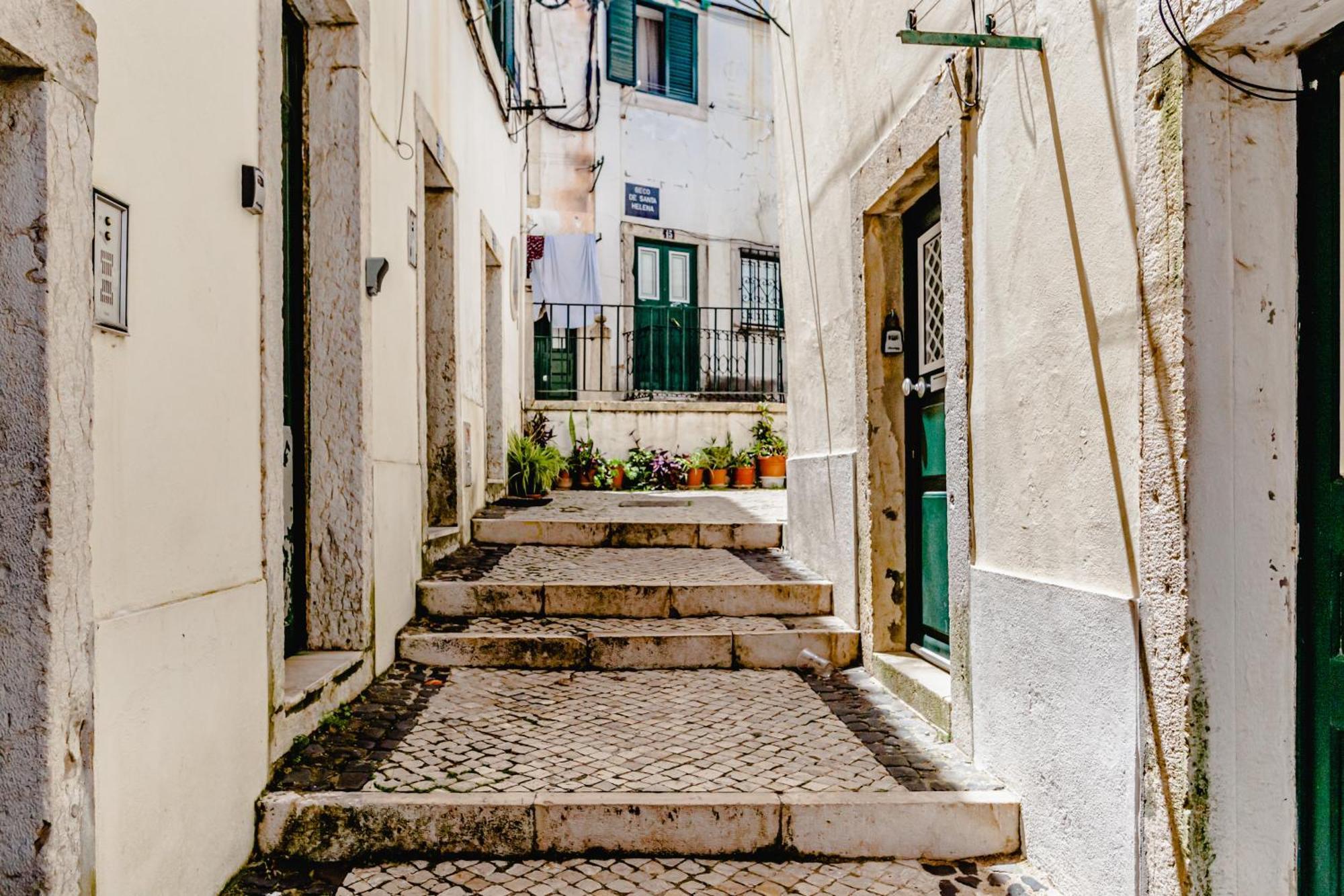 Visit Lisbon4Fun - Alfama Apartman Kültér fotó